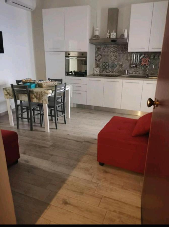Casa Vacanze Dany Taranto Eksteriør billede